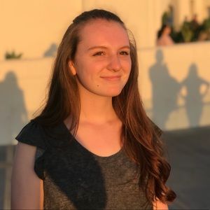 Meet your Posher, Olivia